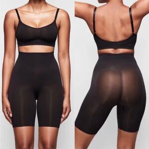 NWT SKIMS BARELY THERE MID THIGH SHORT 3XL